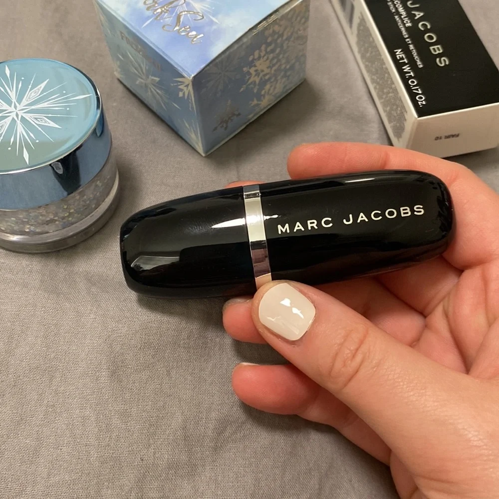 Makeup bundle - Picture 5 of 6